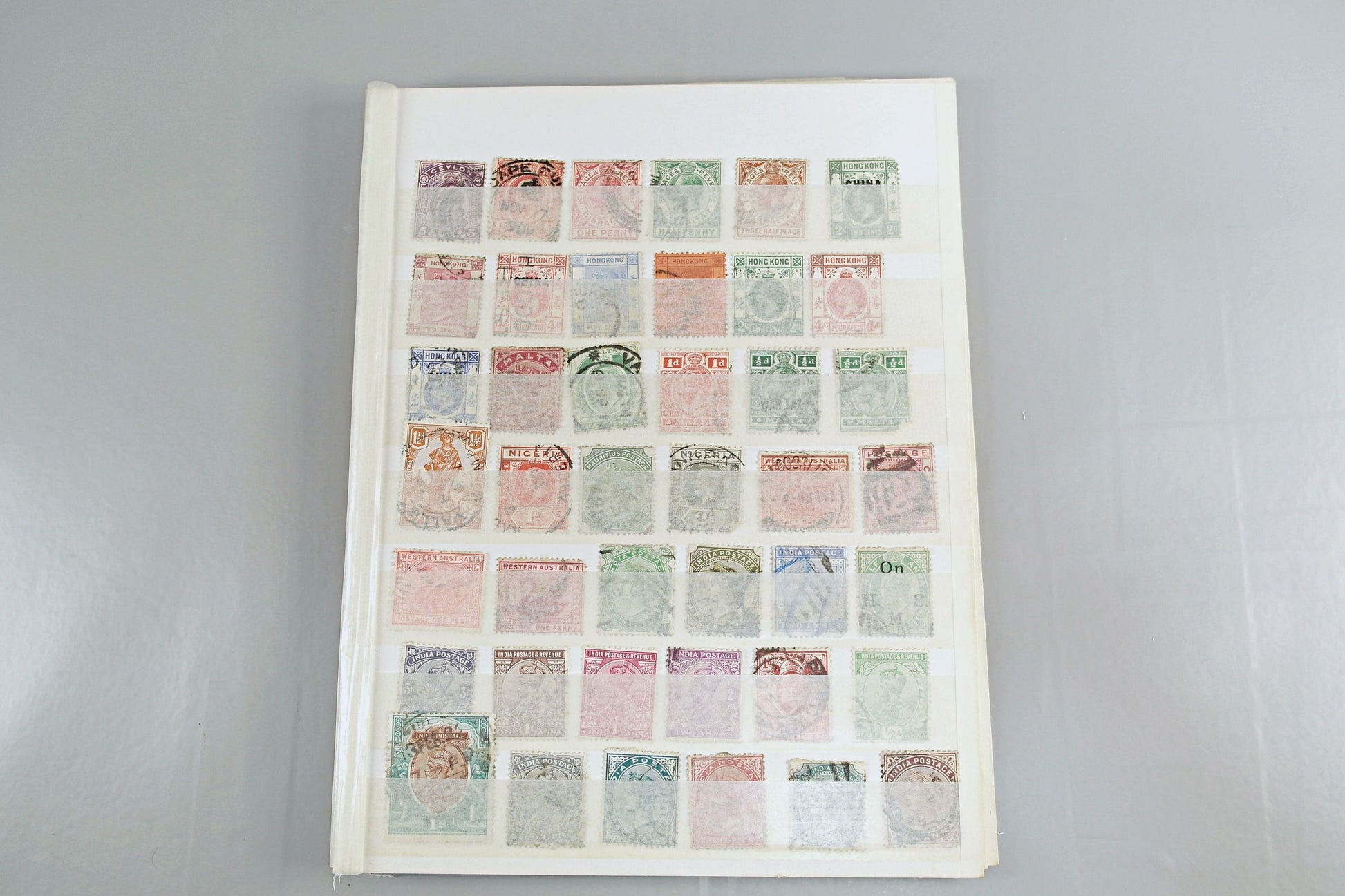 5613 Commonwealth Early Collection. QV - KGV. Values to 3s. Unchecked. 20 Images