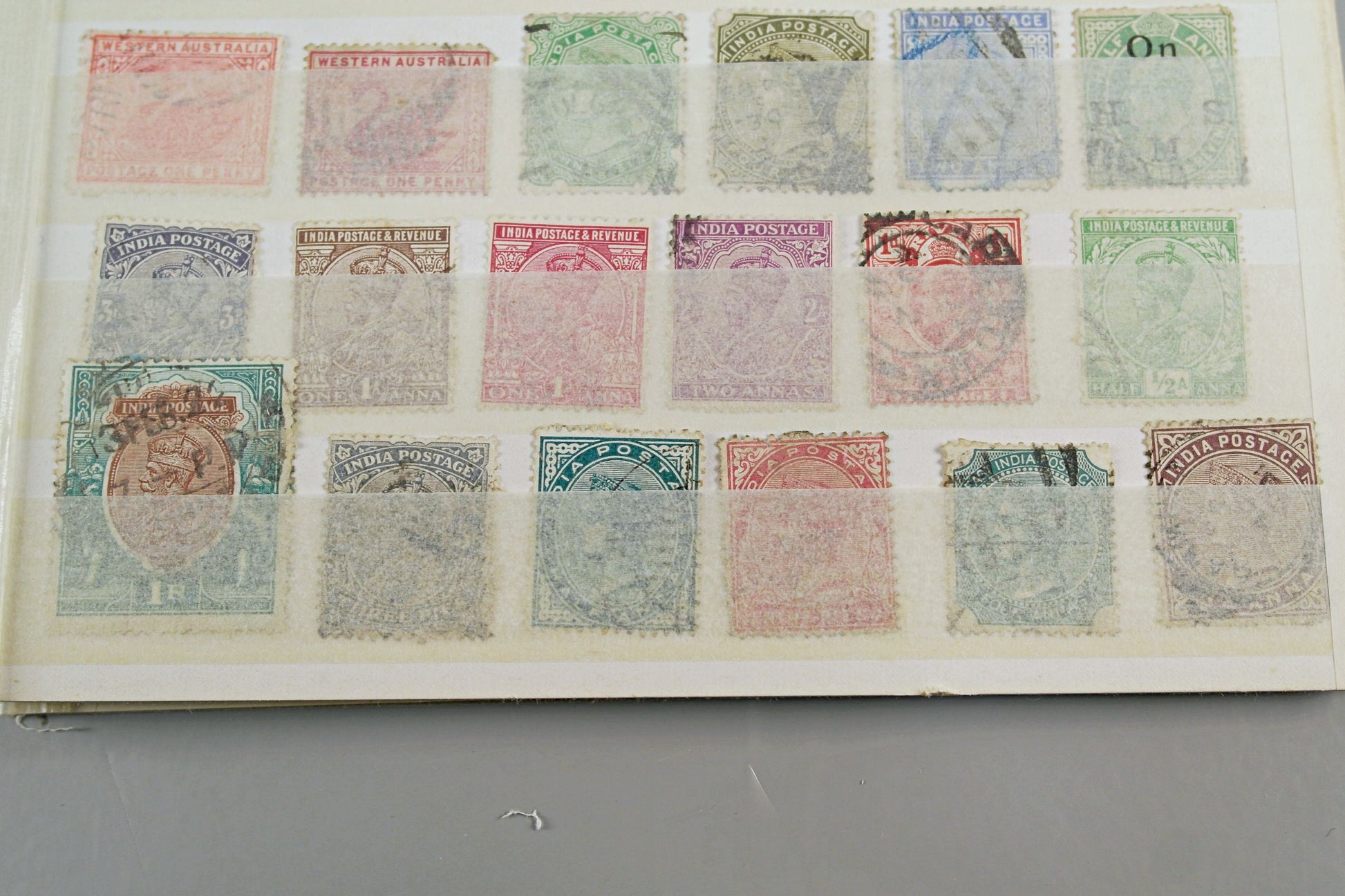 5613 Commonwealth Early Collection. QV - KGV. Values to 3s. Unchecked. 20 Images