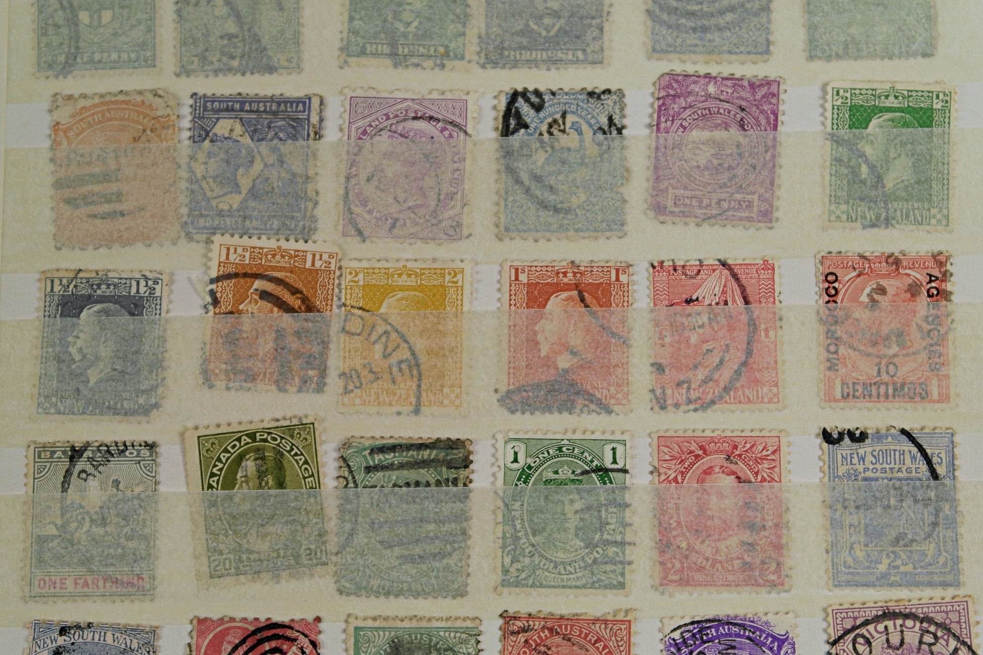 5613 Commonwealth Early Collection. QV - KGV. Values to 3s. Unchecked. 20 Images
