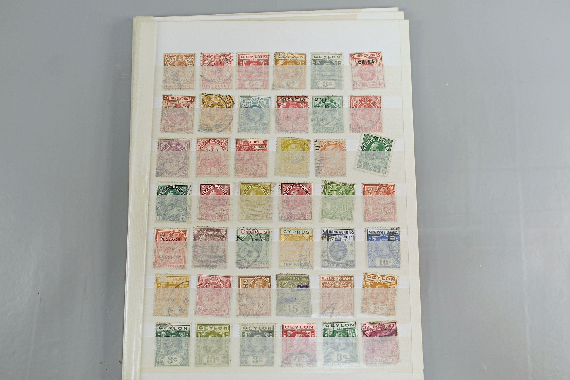 5613 Commonwealth Early Collection. QV - KGV. Values to 3s. Unchecked. 20 Images