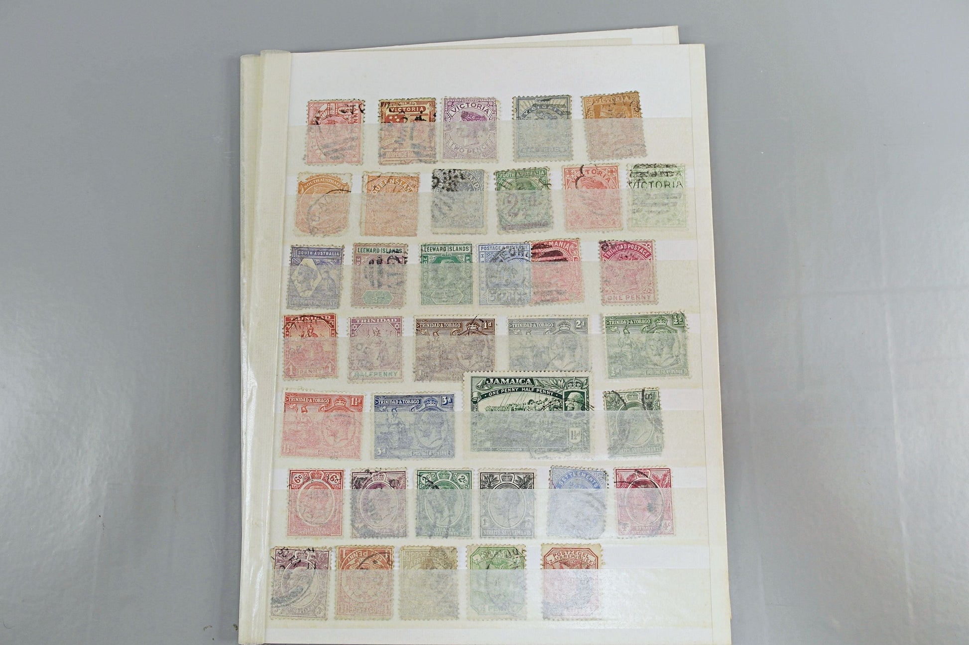 5613 Commonwealth Early Collection. QV - KGV. Values to 3s. Unchecked. 20 Images