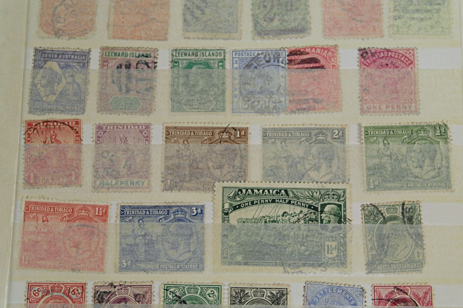 5613 Commonwealth Early Collection. QV - KGV. Values to 3s. Unchecked. 20 Images