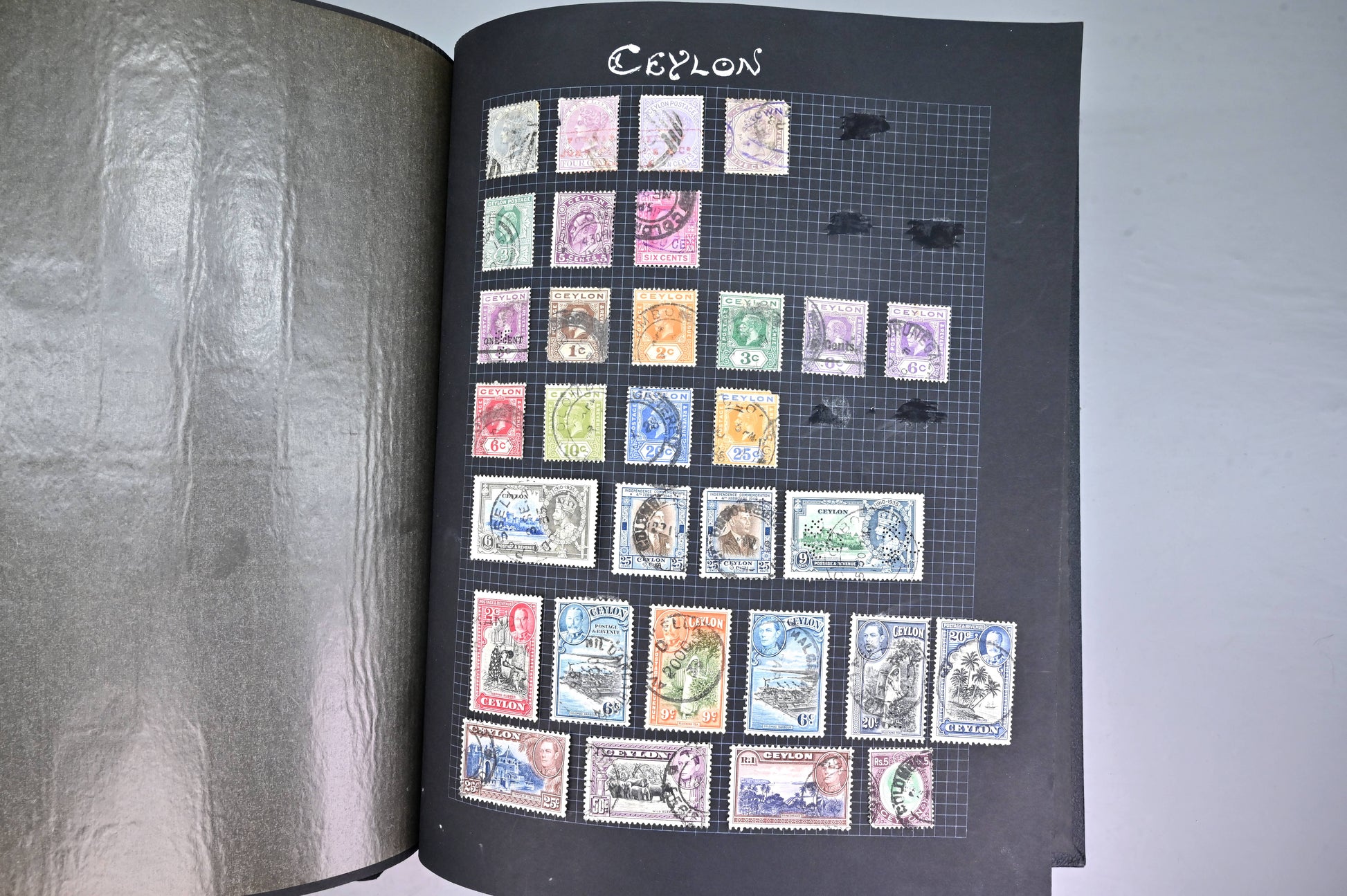 8540 GB & Commonwealth: Album: QV Onwards. Strong GB, Early CW. High CV. 90 Images