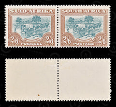 8727: South Africa SG121 2*2'6s Green & Brown 1949 Sc#63 Mi201-202 Mint MLH C£11, view 2