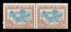 8727: South Africa SG121 2*2'6s Green & Brown 1949 Sc#63 Mi201-202 Mint MLH C£11, view 3