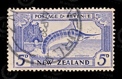 8823: New Zealand SG563 5d Ultramarine 1935 Sc#192 Mi196A Used C£30, view 3