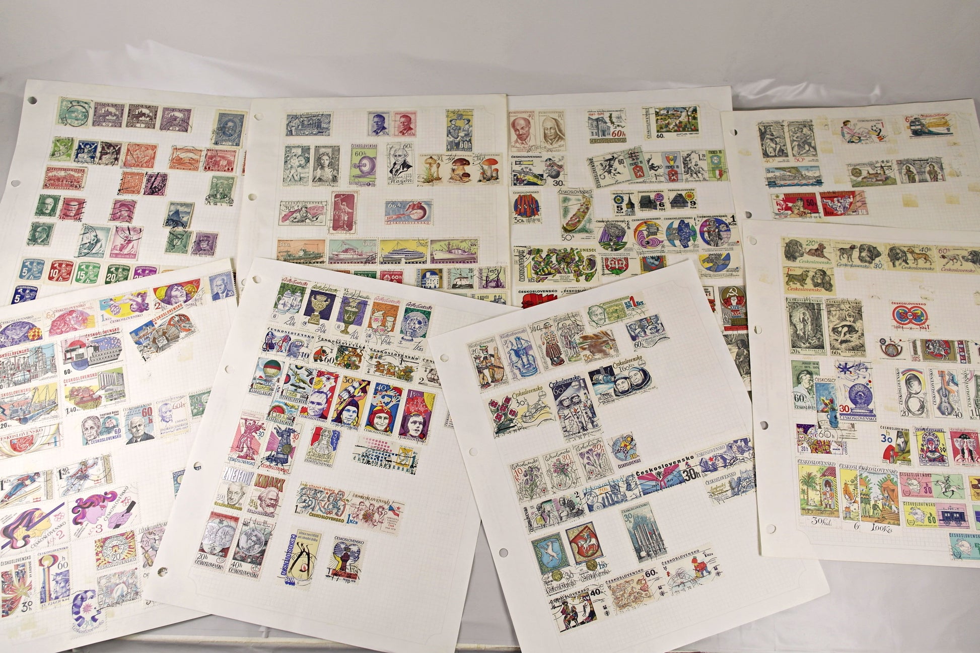 3843 Czechoslovakia Large Collection Ranging from 1900s to 1980s. Inc Sets & High Vals