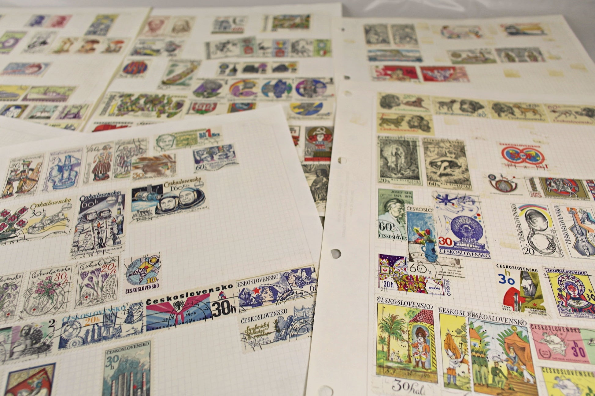 3843 Czechoslovakia Large Collection Ranging from 1900s to 1980s. Inc Sets & High Vals