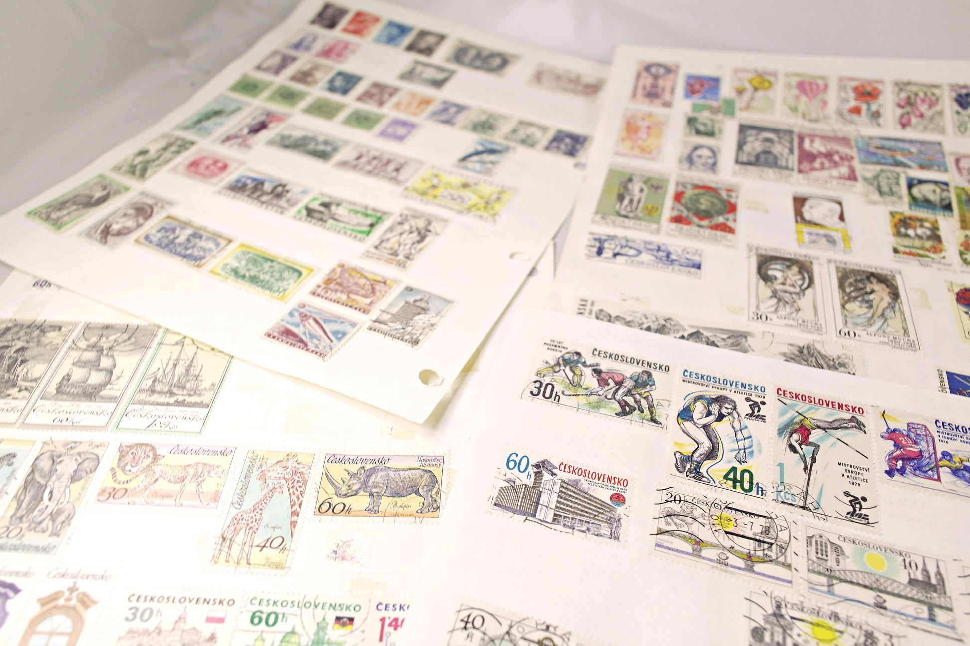 3843 Czechoslovakia Large Collection Ranging from 1900s to 1980s. Inc Sets & High Vals