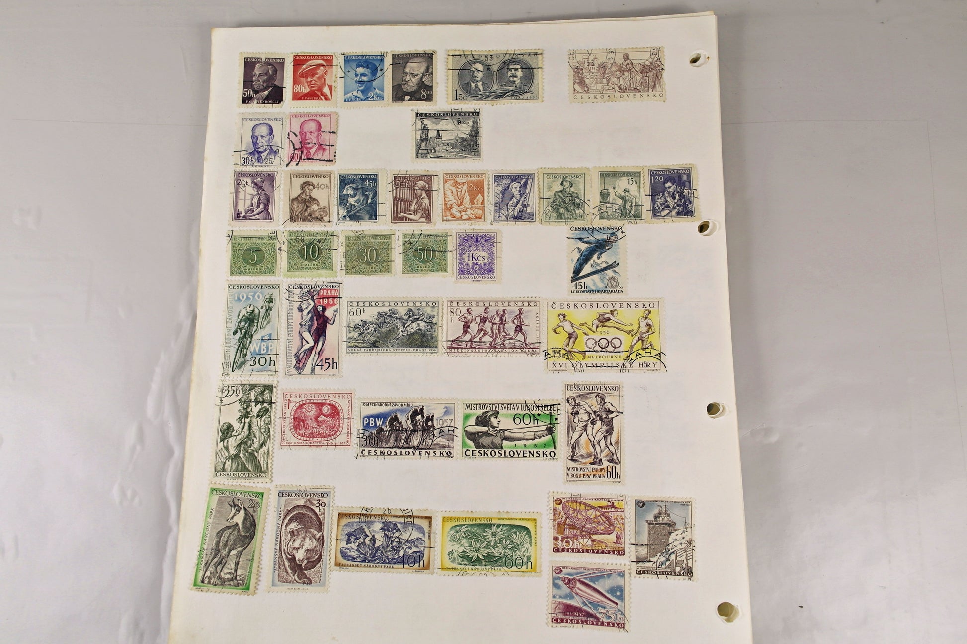 3843 Czechoslovakia Large Collection Ranging from 1900s to 1980s. Inc Sets & High Vals