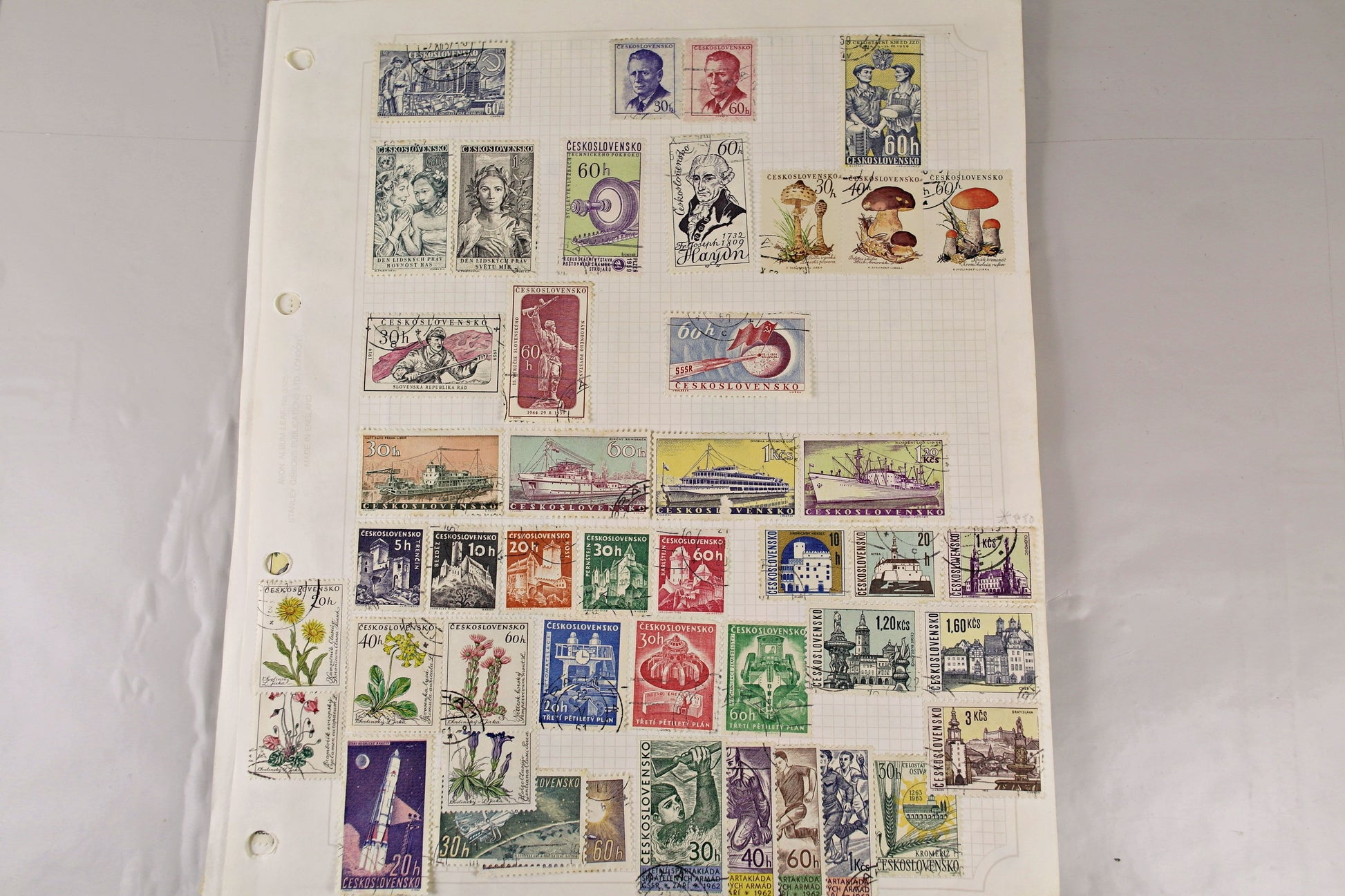 3843 Czechoslovakia Large Collection Ranging from 1900s to 1980s. Inc Sets & High Vals