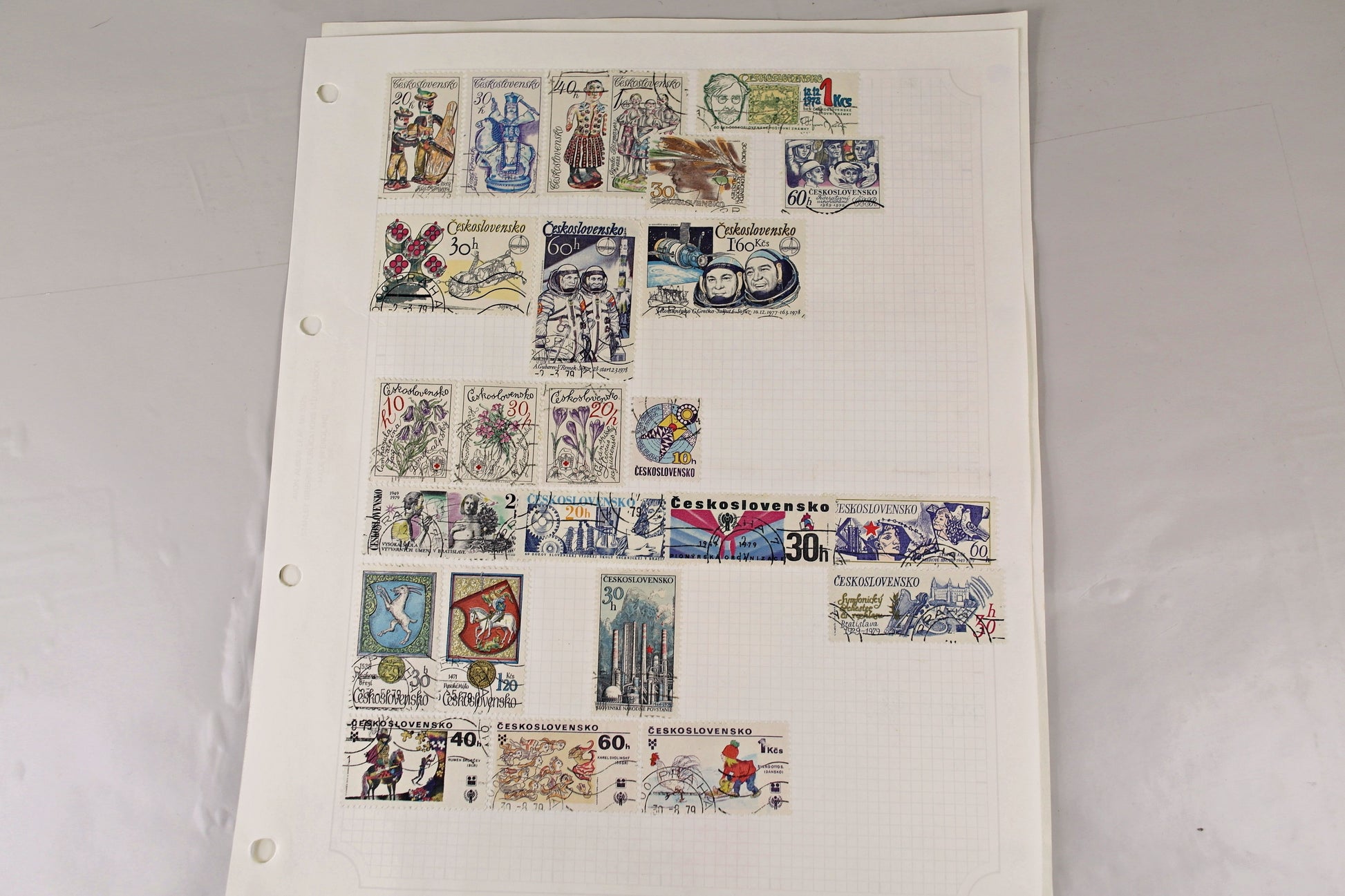3843 Czechoslovakia Large Collection Ranging from 1900s to 1980s. Inc Sets & High Vals